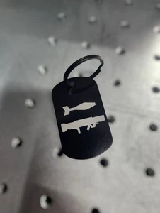 Rückstoßfrei - BRANDNEU - LASERGRAVIERTER METALL SCHLÜSSELANHÄNGER - Bild 1 von 1