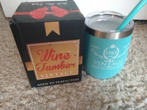 Geburtsjahr 1961 Weinbecher Geburtstag Geschenk Aged To Perfection türkis blau neu - Bild 1 von 5