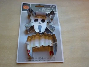 Halloween 2 pack stainless steel cookie cutters skull & crossbones fangs - Picture 1 of 4
