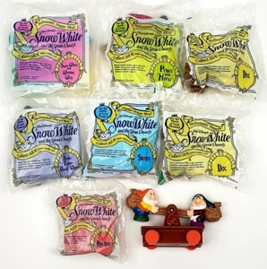 McDonald’s Blancanieves Happy Meal Juguete Lote de 8 Juego Completo Un Paquete Abierto - Imagen 1 de 9