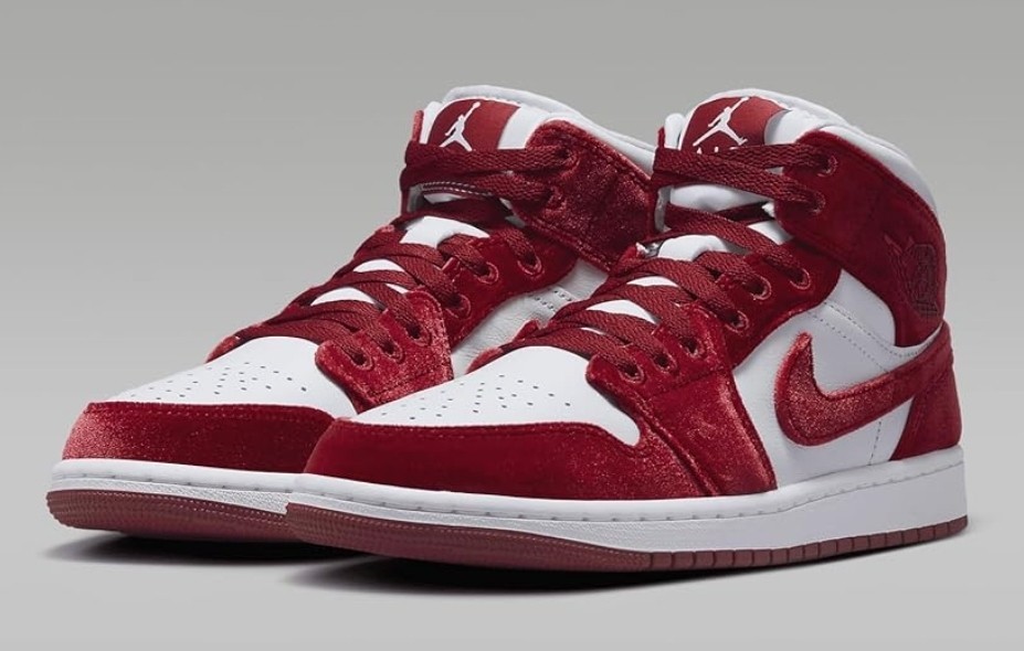 ❤️【美品】Nike Air Jordan 1ベルベット赤❤️ Jordan 1 Mid SE Red Velvet (Women's) - FZ3334-100 - US