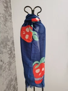 Bufanda modelo azul Paul Smith con estampado de fresa roja hecha en Italia (NUEVA CON ETIQUETAS) - Imagen 1 de 10