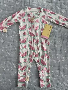 Monica + Andy Organic Cotton Long Sleeve Baby One-piece 0-3 Months Watermelon - Picture 1 of 3