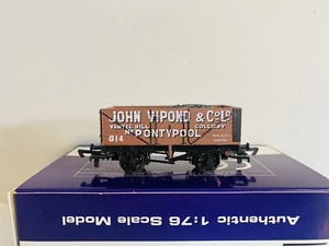 Dapol Spur O Limited Edition - 7 Plank Wagon - John Vipond Pontypool - Bild 1 von 3