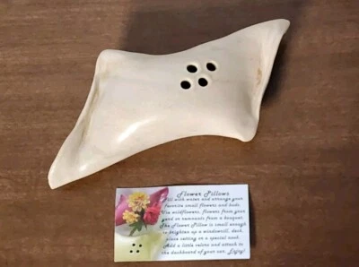 Florero de cerámica inusual esmalte por goteo almohada de flores único beige bisque Foto 1 de 4