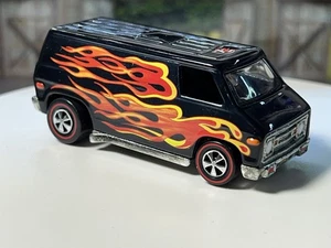 Hot Wheels 70s Super Van 17 Collectors Convention RLC Party Black Redline Flames - Picture 1 of 9