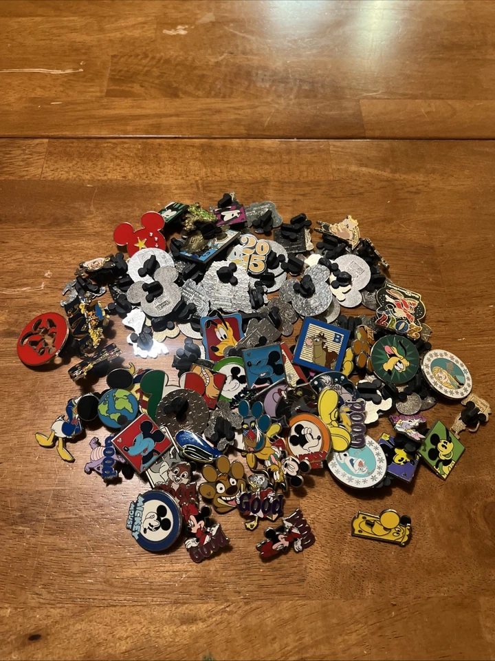 迪士尼别针交易套装 100,无双,可交易 — 第 1/1 张图片