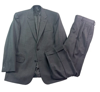 Jos A Bank 43 R 37x30 gray herringbone 2pc Pant Suit Signature Collection Wool - Image 1 of 4