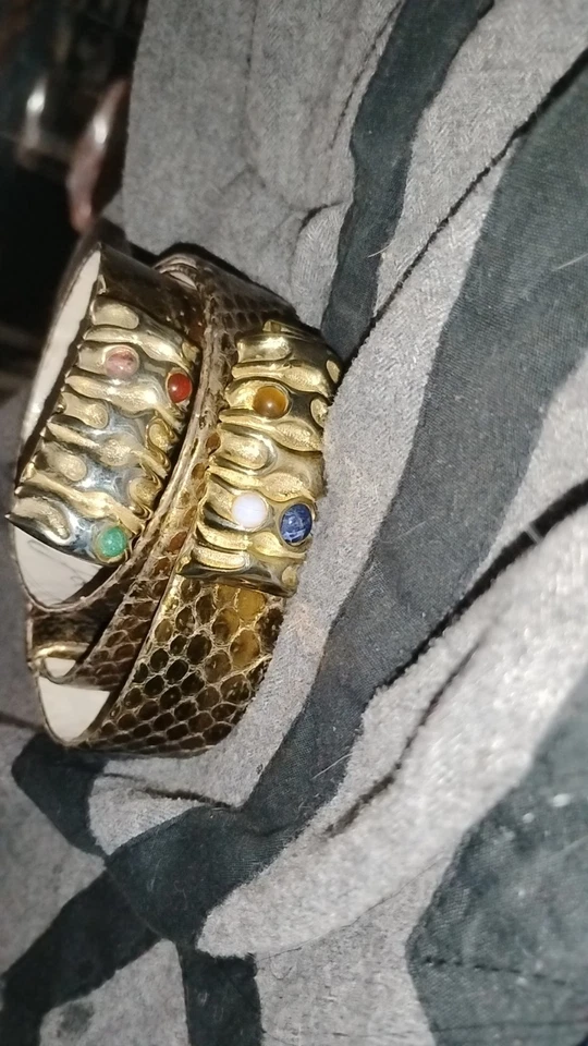 Cinturón de piel de serpiente Judith Leiber con piedras semipreciosas (talla única) vintage Foto 1 de 2