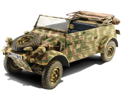 Kdf. 1 Typ 82 Kubelwagen 1:9 ITA7405 - italeri modellismo - Immagine 1 di 4