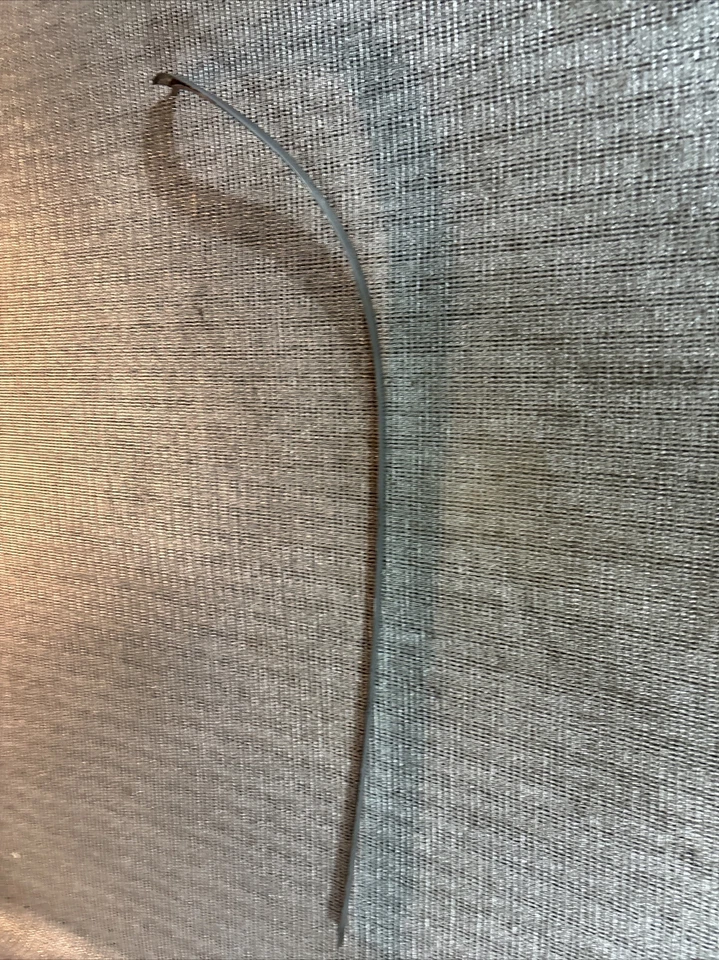 Desoto Firedome cromo moldura superior derecha ventana trasera 1953 Foto 1 de 4