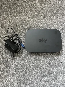 Sky Q Hub Wireless Router hub WiFi ER115UK Model bundle includes power supply - Picture 1 of 3