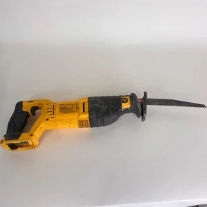DeWalt DCS381 20V MAX Type 2 Variable Speed Reciprocating Saw - Picture 1 of 4