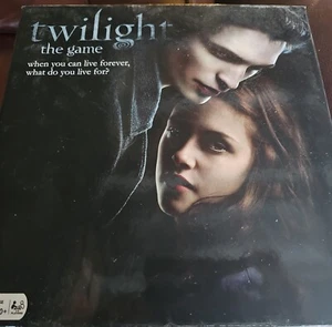 Vintage 2009 Twilight The Movie Board Game - 100% COMPLETE - Pristine Condition - Picture 1 of 4