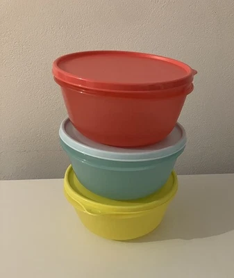 Tupperware Clarissa Schüssel Frische Behälter  Set (3) 1,5 Liter - Bild 1 von 3