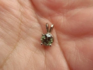 14k Solid White Gold Solitaire .65TW Round Cut Green Diamond Pendant - Picture 1 of 20