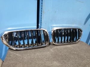 BMW 5 Series G30 Genuine Front Grills (C20501) - Picture 1 of 7