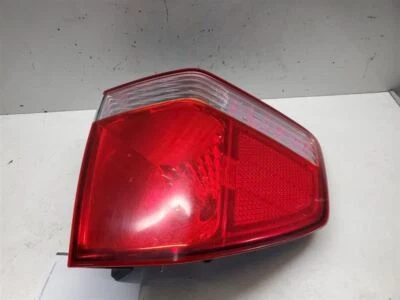 2009-2011, Kia Borrego, luz trasera izquierda del conductor montada en panel, n.º de parte: 92201-2J001 Foto 1 de 4