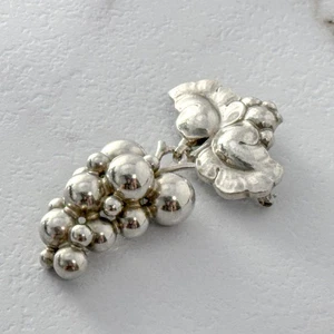 Georg Jensen 217 B Brooch Grape Silver - Picture 1 of 9