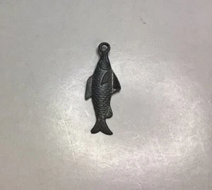 Colgante con dije de pez peltre de 1 1/4 pulgadas de largo - Imagen 1 de 11