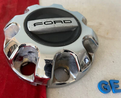 #GE (1) OEM 17-25 Ford F-250 SD  F-350 SD  Rear Wheel Center Cap  HC3C-1A096-GD - Image 1 of 4