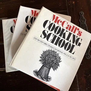 McCall's Cooking School 3 Vol Set 3-Ring Binders Cookbook - Picture 1 of 24