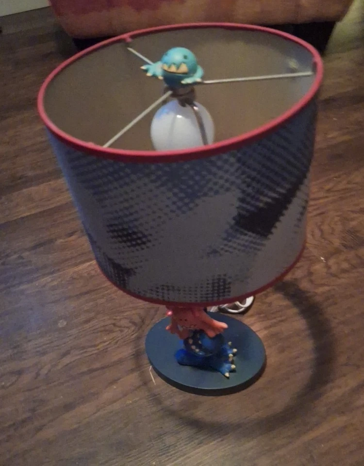 Lámpara Monster exclusiva Babies R Us con pantalla probada funciona 16 pulgadas de alto Foto 1 de 4