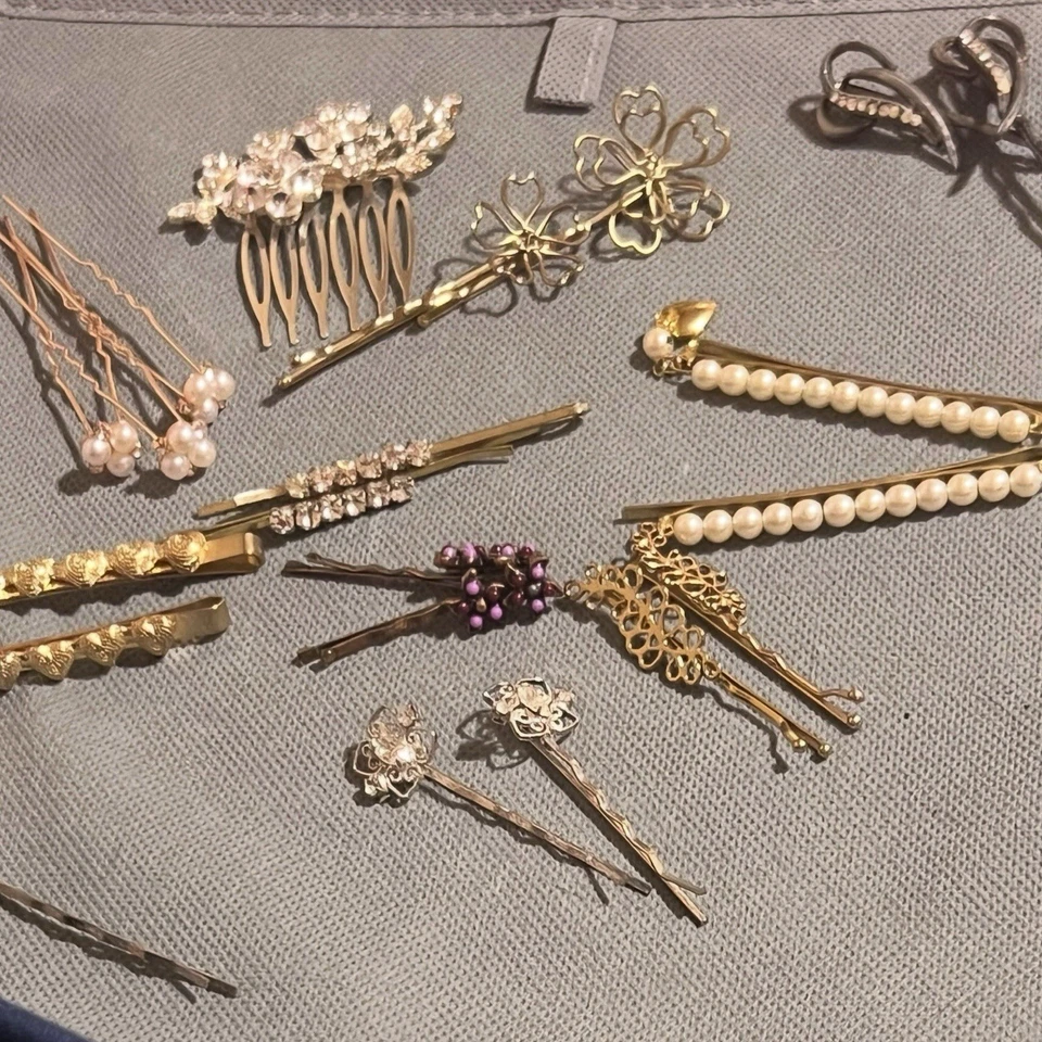 Lovely Vtg Hair Clips Bobbie Pins Gold & Silver Tone LOT of 21 Wedding Multi Col - Image 1 of 4