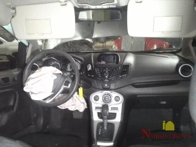 Controles de temperatura do Ford Fiesta 2017 - Imagem 1 de 4