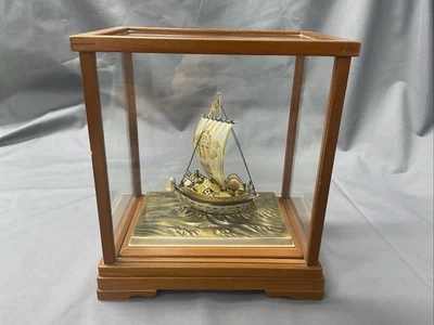 Takarabune japonés de ley 980 y oro de Seki Takehiko Foto 1 de 4