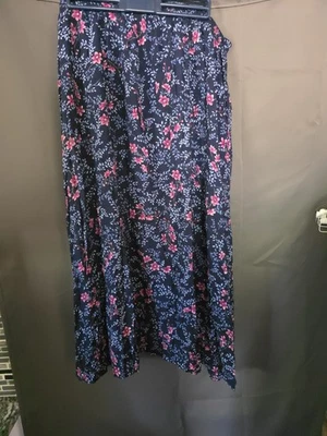 Falda Bobbie Brooks 100% Rayón Floral XL  Foto 1 de 3