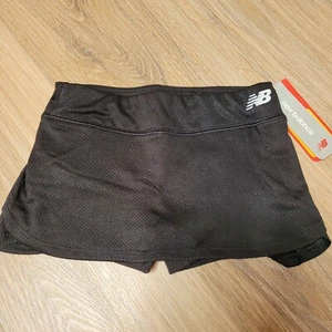 Girls Skort New Balance Black Athletic Sz 4 NWT Retail $28 - Picture 1 of 7