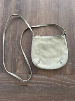 Eddie Bauer 金色皮革包钱包小号 Glam 斜挎包迷你 Coquette — 第 1/4 张图片