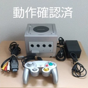 Nintendo GameCube Silver Console w/ Official Controller Memory Card & Cables - Picture 1 of 10