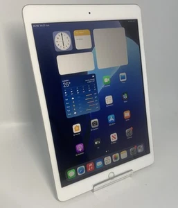 Apple iPad 8th Gen. 32GB, Wi-Fi, 10.2 in - Silver - Afbeelding 1 van 6