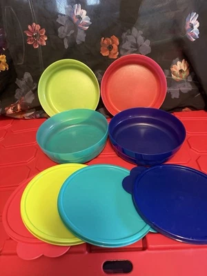 Juego de 4 cuencos de cereales para microondas Tupperware #2415B tapas de mariposa a juego usados en excelente estado Foto 1 de 4