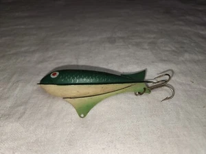 Antique Vintage All Metal Green Fishing Lure Spaceship Rocket Shape 4" - Picture 1 of 7
