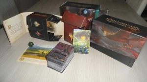 MTG MAGIC LTR Il signore degli anelli LOTTO di 161 carte + Accessori e codici - Foto 1 di 21