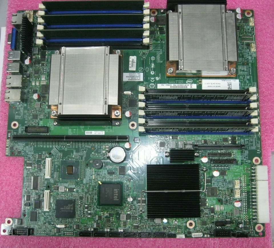Intel Server Board S5520UR PBA E22554-752 2 * X5660 CPU, 24GB Memory    - B2151 - Image 1 of 4