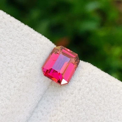 1.90 Crt Mahenge Garnet Reddish Pink 100% Natural Unheated mine Tanzania - Image 1 of 4