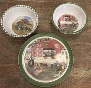 Piatto e ciotole John Deere trattore melamina bambini 8" di Gibson 3 pezzi - Foto 1 di 12
