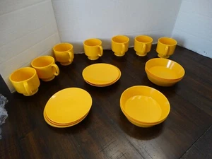 Vintage Original Melamin Geschirrteile Camping/Picknick - Bild 1 von 3