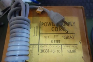 Cable de alimentación Columbia 18/3 8 pies SVT 115 VGrey con cables a rayas de extremo abierto - Imagen 1 de 2