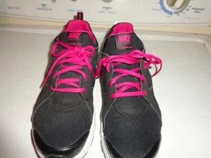 Nike Training In Season TR2 Women's Sneaker Size 8.5 BLACK /PINK VERY NICE - Picture 1 of 6