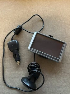 Garmin Nuvi GPS Navigation System 200W Automotive - Picture 1 of 3