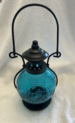 Pier1 Imports Linterna Colgante de Vidrio Azul Metal Negro Tealight Candelabro 11" Foto 1 de 4