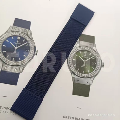 Correa de reloj elástica azul de 22 mm para Audemars Piguet código 11.59 15210QT Foto 1 de 4