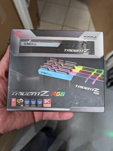 Trident Z Serie RGB (Intel XMP) DDR4 RAM 32GB (4x8GB) 3200MT/s CL16-18-18-38... - Imagen 1 de 6