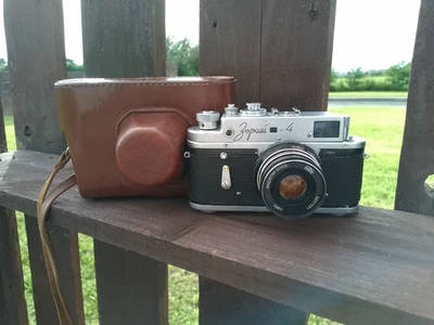 Zorki -4 Refurbished CLA USSR Russian Rangefinder M39  Leica copy  camera 675375 - Image 1 of 4