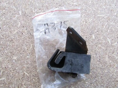 BMW E24 628 & E28 528 engine mount bracket & rubber used in VGC - Image 1 of 3
